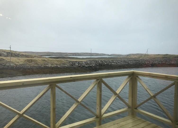 Egen terrasse mot sjøen